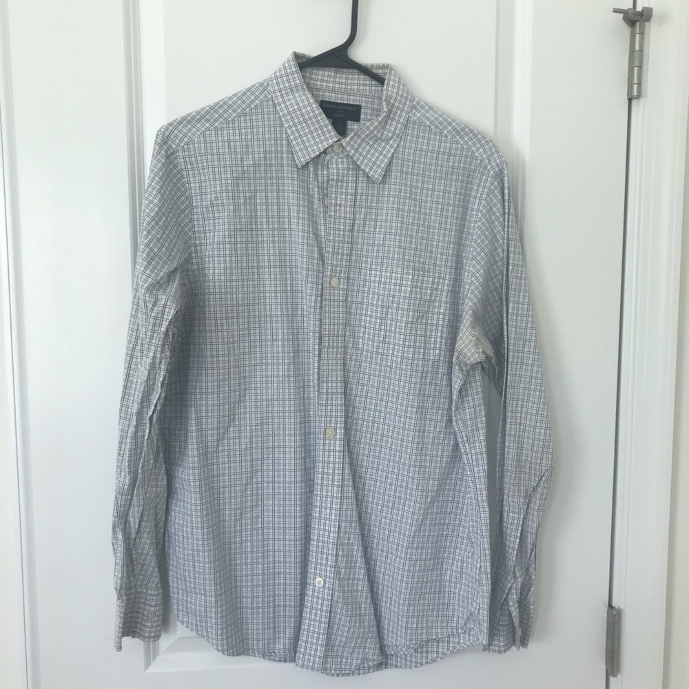 Banana Republic slim fit shirt size Medium